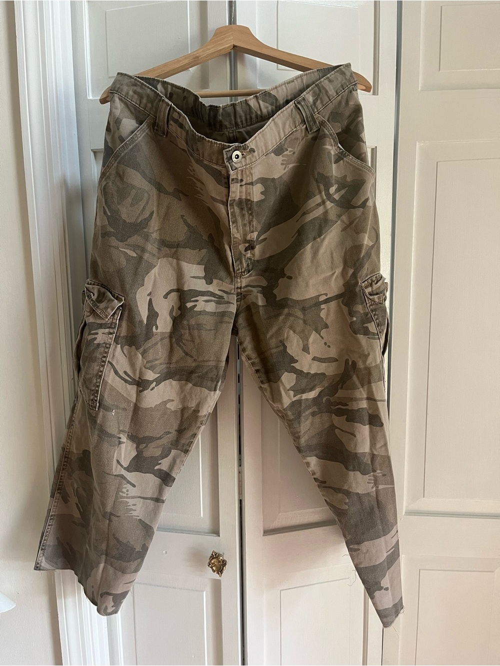 Wrangler Camo Cargo cropped chino pants added drawstring Size S-L